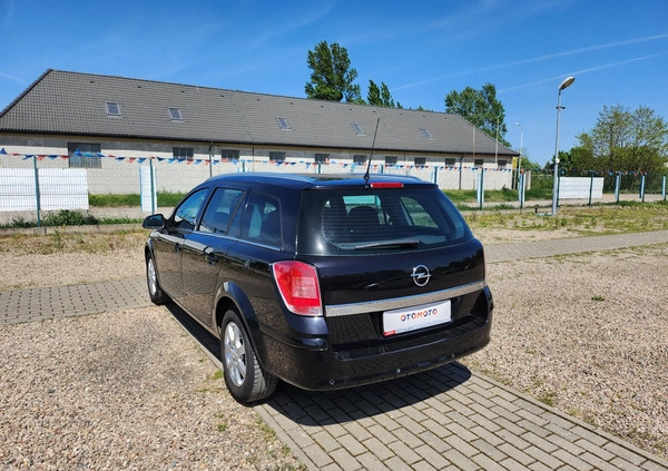 Opel Astra cena 18900 przebieg: 222929, rok produkcji 2010 z Piła małe 466